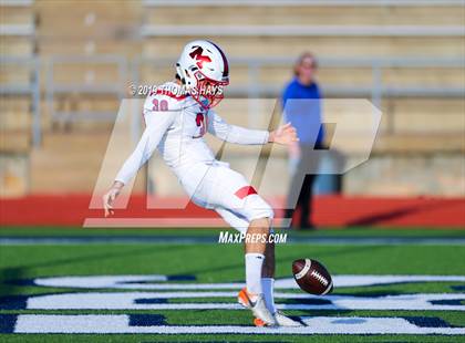 Thumbnail 1 in Midway vs. Westfield (UIL 6A Division 2 Region 2 Semifinal) photogallery.