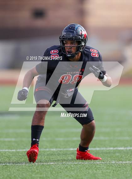 Thumbnail 1 in Midway vs. Westfield (UIL 6A Division 2 Region 2 Semifinal) photogallery.