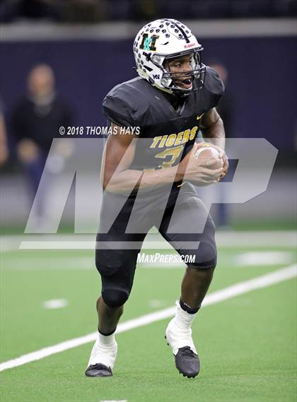 Thumbnail 3 in Malakoff vs Brock (UIL 3A Semifinal) photogallery.