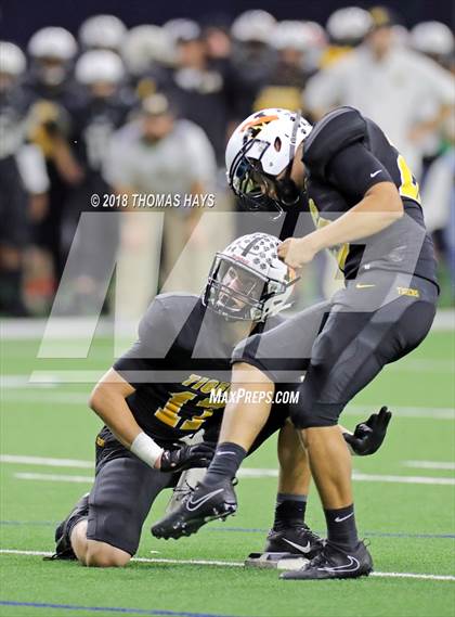 Thumbnail 3 in Malakoff vs Brock (UIL 3A Semifinal) photogallery.