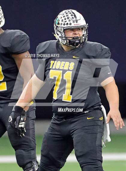 Thumbnail 3 in Malakoff vs Brock (UIL 3A Semifinal) photogallery.