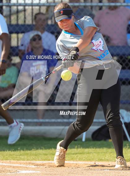 Thumbnail 1 in DFW Fastpitch HR Derby photogallery.