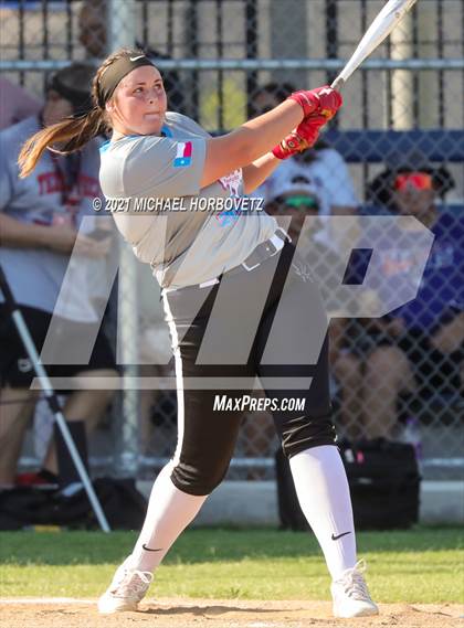 Thumbnail 3 in DFW Fastpitch HR Derby photogallery.