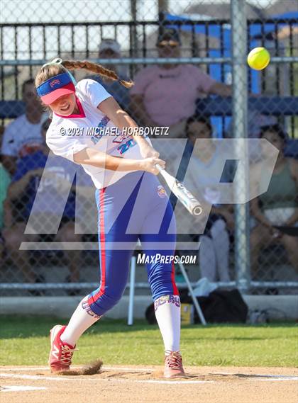 Thumbnail 1 in DFW Fastpitch HR Derby photogallery.