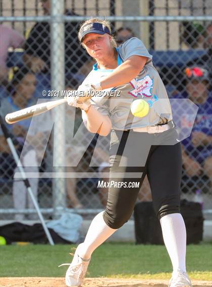 Thumbnail 2 in DFW Fastpitch HR Derby photogallery.