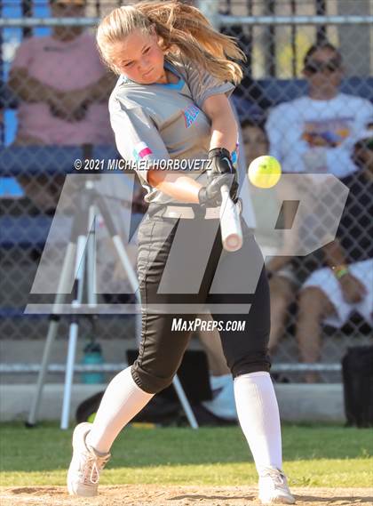 Thumbnail 2 in DFW Fastpitch HR Derby photogallery.