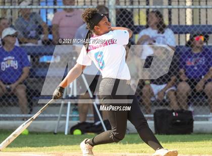Thumbnail 3 in DFW Fastpitch HR Derby photogallery.