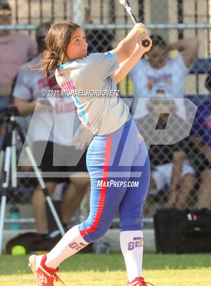 Thumbnail 3 in DFW Fastpitch HR Derby photogallery.