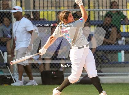 Thumbnail 3 in DFW Fastpitch HR Derby photogallery.