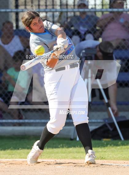 Thumbnail 2 in DFW Fastpitch HR Derby photogallery.
