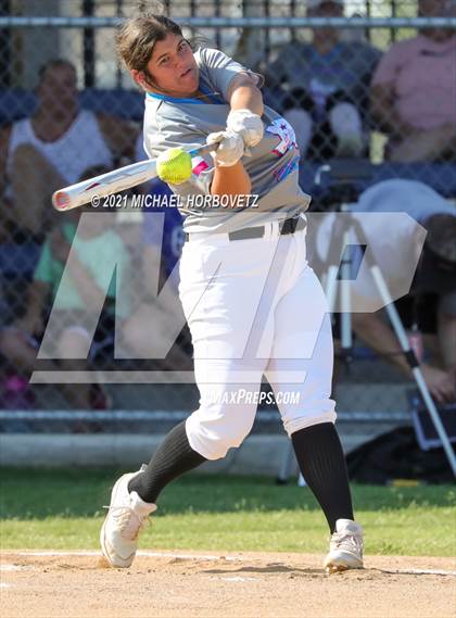Thumbnail 2 in DFW Fastpitch HR Derby photogallery.