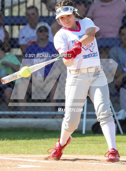 Thumbnail 3 in DFW Fastpitch HR Derby photogallery.