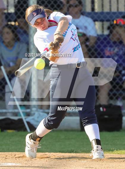 Thumbnail 3 in DFW Fastpitch HR Derby photogallery.