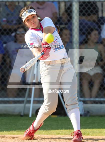 Thumbnail 3 in DFW Fastpitch HR Derby photogallery.