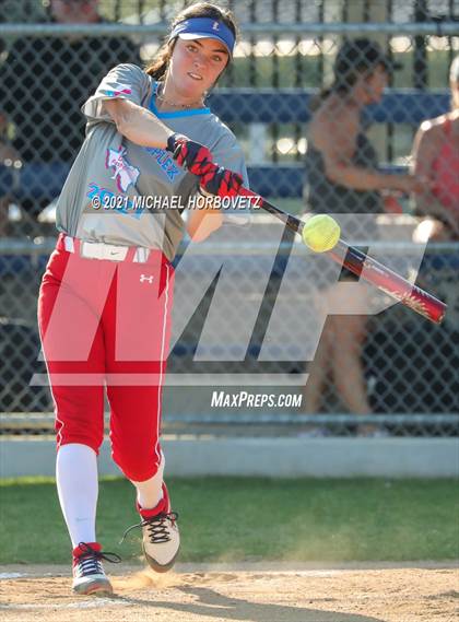 Thumbnail 2 in DFW Fastpitch HR Derby photogallery.