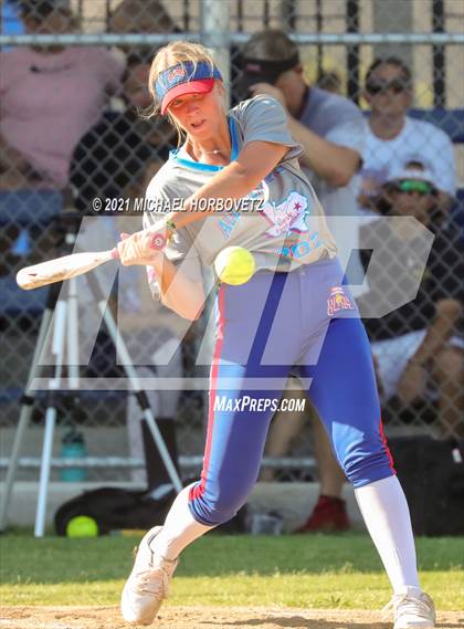 Thumbnail 1 in DFW Fastpitch HR Derby photogallery.