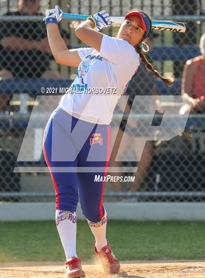 Thumbnail 2 in DFW Fastpitch HR Derby photogallery.