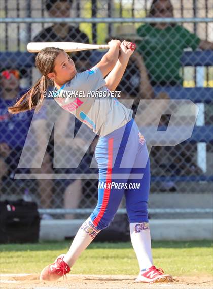 Thumbnail 1 in DFW Fastpitch HR Derby photogallery.
