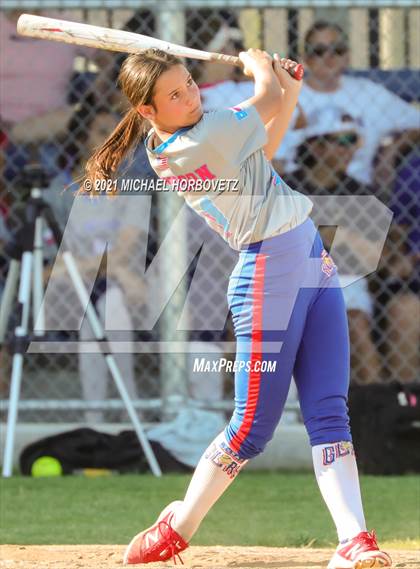 Thumbnail 2 in DFW Fastpitch HR Derby photogallery.