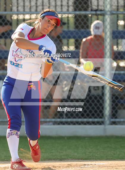 Thumbnail 3 in DFW Fastpitch HR Derby photogallery.