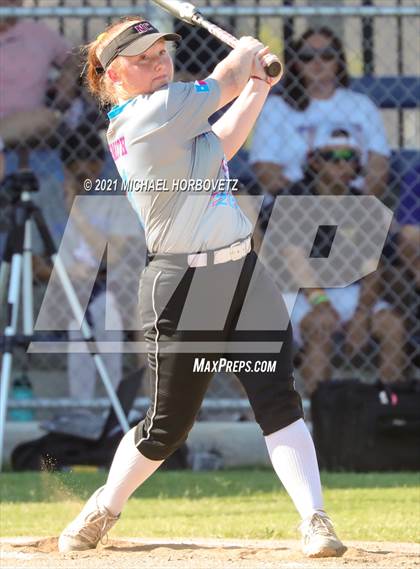 Thumbnail 2 in DFW Fastpitch HR Derby photogallery.