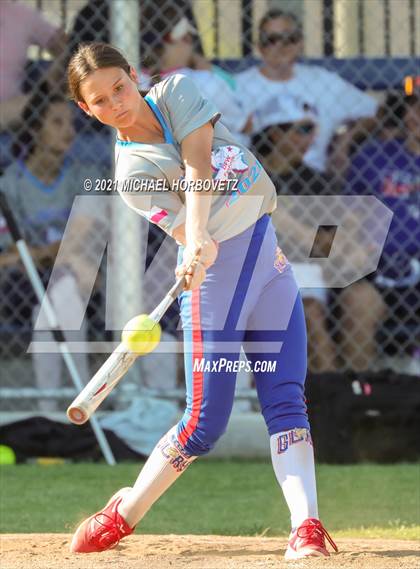 Thumbnail 3 in DFW Fastpitch HR Derby photogallery.