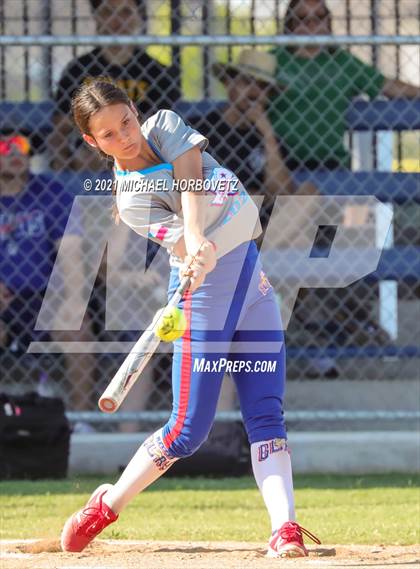 Thumbnail 2 in DFW Fastpitch HR Derby photogallery.