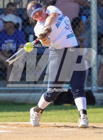 Thumbnail 2 in DFW Fastpitch HR Derby photogallery.
