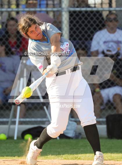 Thumbnail 3 in DFW Fastpitch HR Derby photogallery.