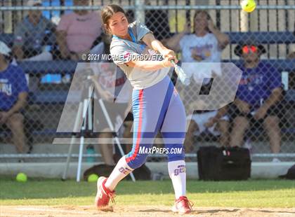 Thumbnail 2 in DFW Fastpitch HR Derby photogallery.