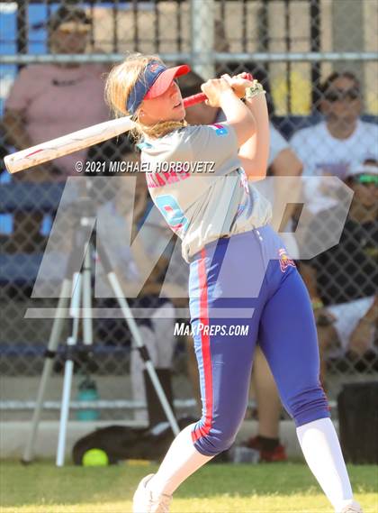 Thumbnail 3 in DFW Fastpitch HR Derby photogallery.