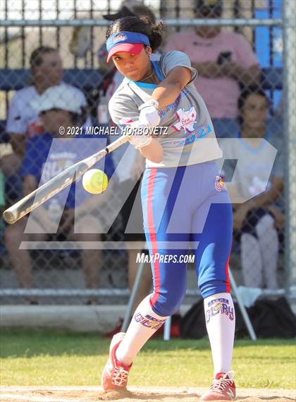 Thumbnail 1 in DFW Fastpitch HR Derby photogallery.