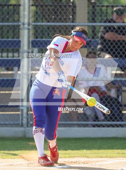 Thumbnail 1 in DFW Fastpitch HR Derby photogallery.