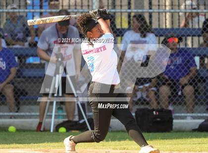 Thumbnail 3 in DFW Fastpitch HR Derby photogallery.