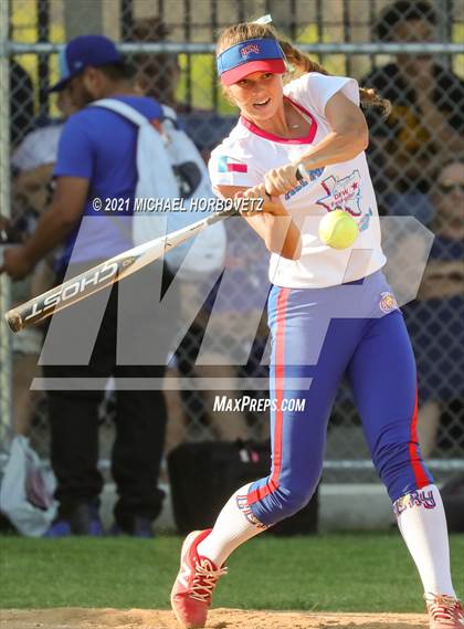 Thumbnail 1 in DFW Fastpitch HR Derby photogallery.