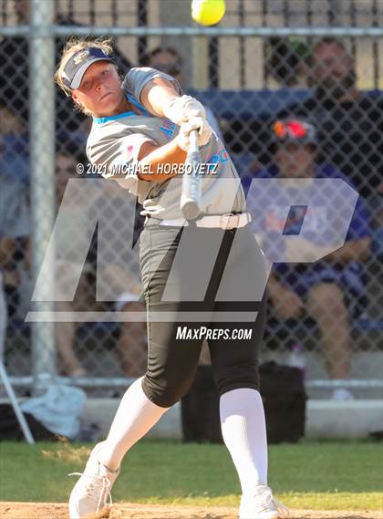 Thumbnail 3 in DFW Fastpitch HR Derby photogallery.