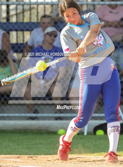 Thumbnail 1 in DFW Fastpitch HR Derby photogallery.