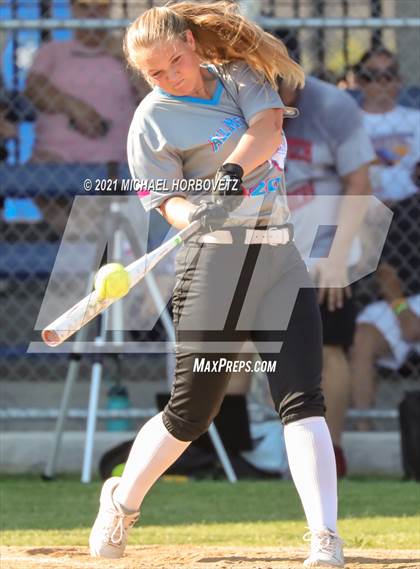 Thumbnail 1 in DFW Fastpitch HR Derby photogallery.