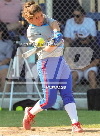 Thumbnail 2 in DFW Fastpitch HR Derby photogallery.