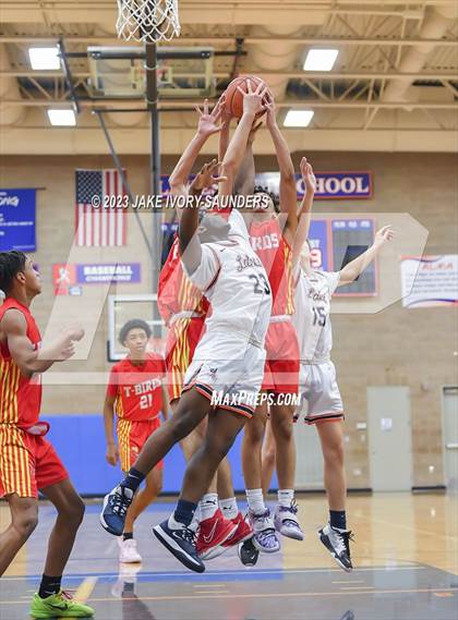 Thumbnail 2 in JV: Mount Tahoma @ Lakes photogallery.