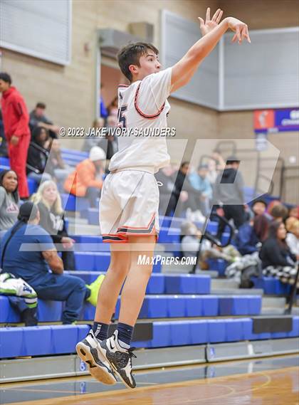Thumbnail 2 in JV: Mount Tahoma @ Lakes photogallery.