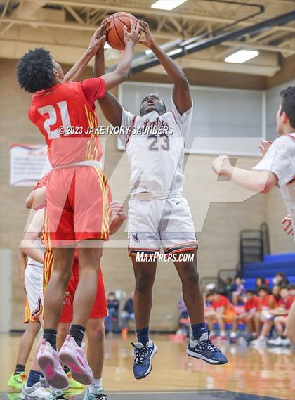 Thumbnail 1 in JV: Mount Tahoma @ Lakes photogallery.