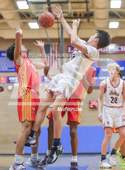 Thumbnail 3 in JV: Mount Tahoma @ Lakes photogallery.