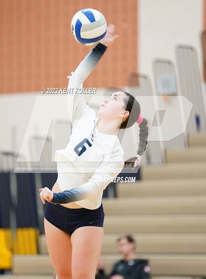 Thumbnail 1 in Seaholm @ Stoney Creek photogallery.