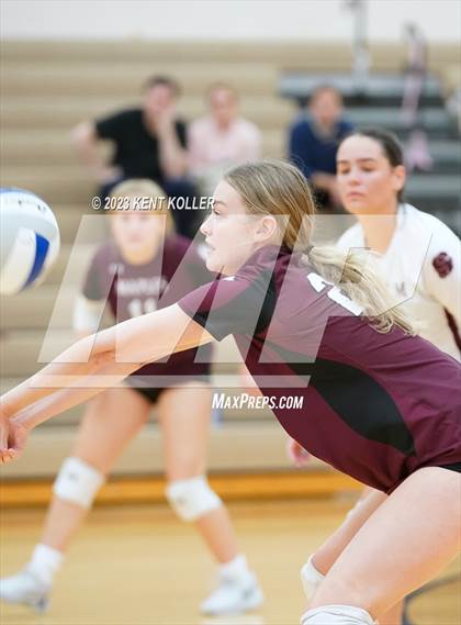 Thumbnail 1 in Seaholm @ Stoney Creek photogallery.
