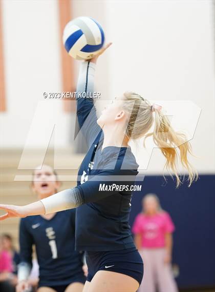 Thumbnail 1 in Seaholm @ Stoney Creek photogallery.