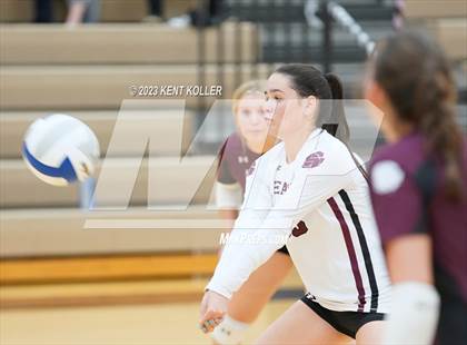 Thumbnail 1 in Seaholm @ Stoney Creek photogallery.