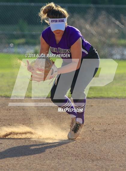 Thumbnail 2 in River Ridge @ Sunlake photogallery.