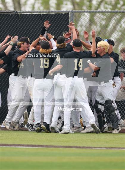 Thumbnail 3 in Rock Canyon vs. Douglas County (CHSAA 5A Region 5) photogallery.