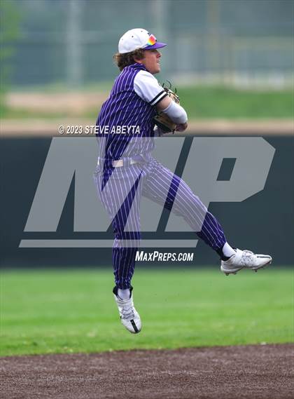 Thumbnail 3 in Rock Canyon vs. Douglas County (CHSAA 5A Region 5) photogallery.
